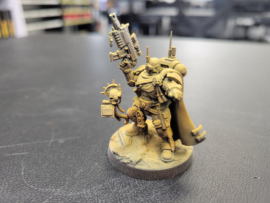 Warhammer 40,000: Primaris Space Marine Captain in Phobos Armor USED