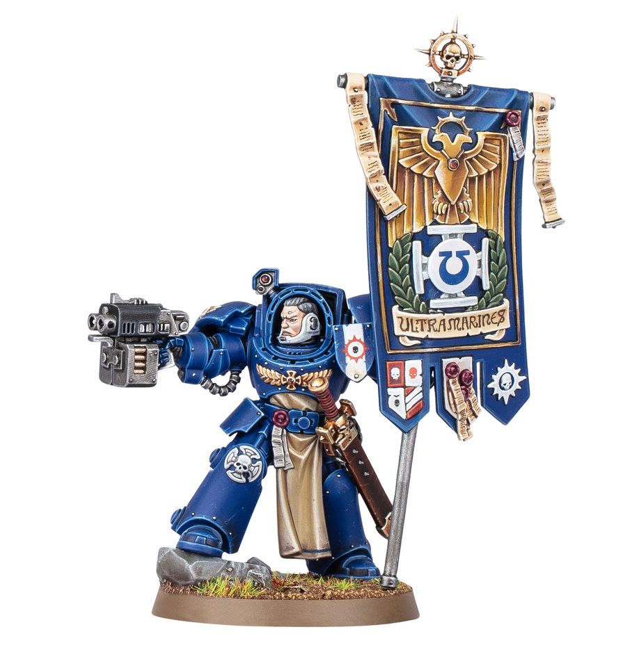 Warhammer 40,000: Space Marine Ancient in Terminator Armor PRESALE 12/6