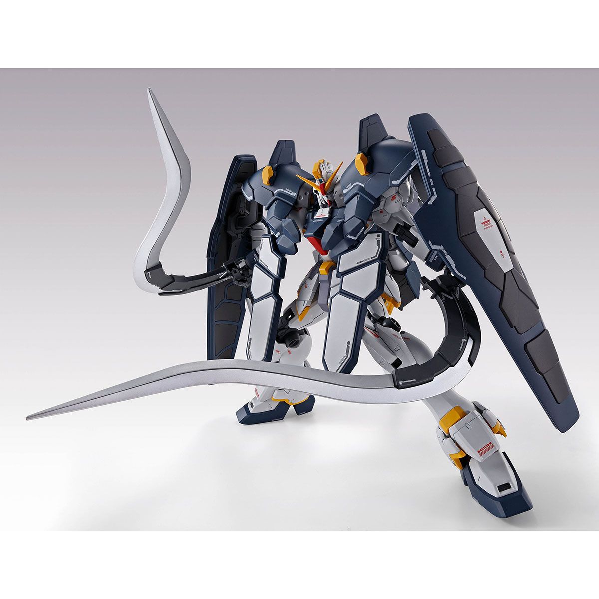 Bandai Hobby MG 1/100 GUNDAM SANDROCK EW (ARMADILLO UNIT)